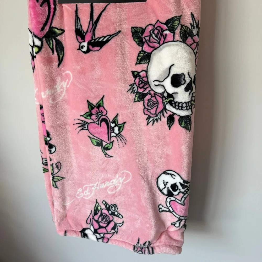 New Ed Hardy Pink Throw Blanket 60x70 Roses Skull Gothic Heart Y2K Bird Cute
